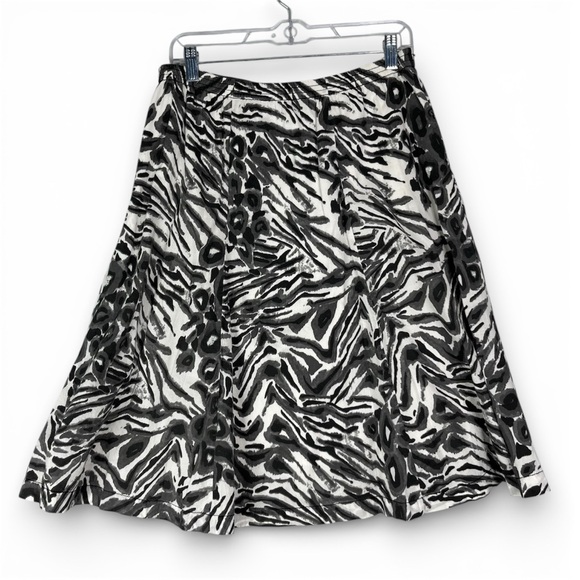 Chico's Dresses & Skirts - Additions By Chicos Skirt Women’s 1 M Black White Printed Cotton Lined A Line
